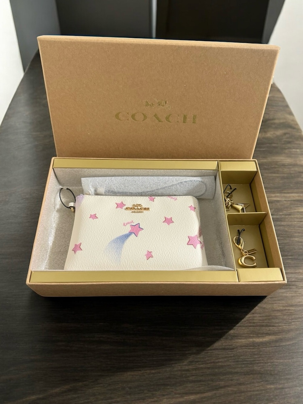 Coach White Stars Wristlet & 2 Charms Box Set - Picture 2 of 2